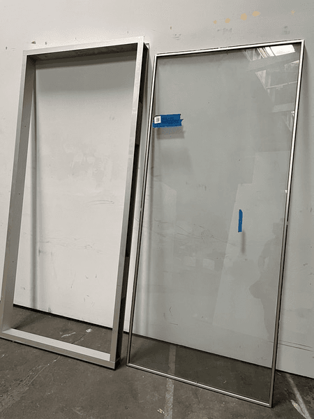 (1) Commercial Glass Wiindow with Frame, RMS6607, from Scenery Saver