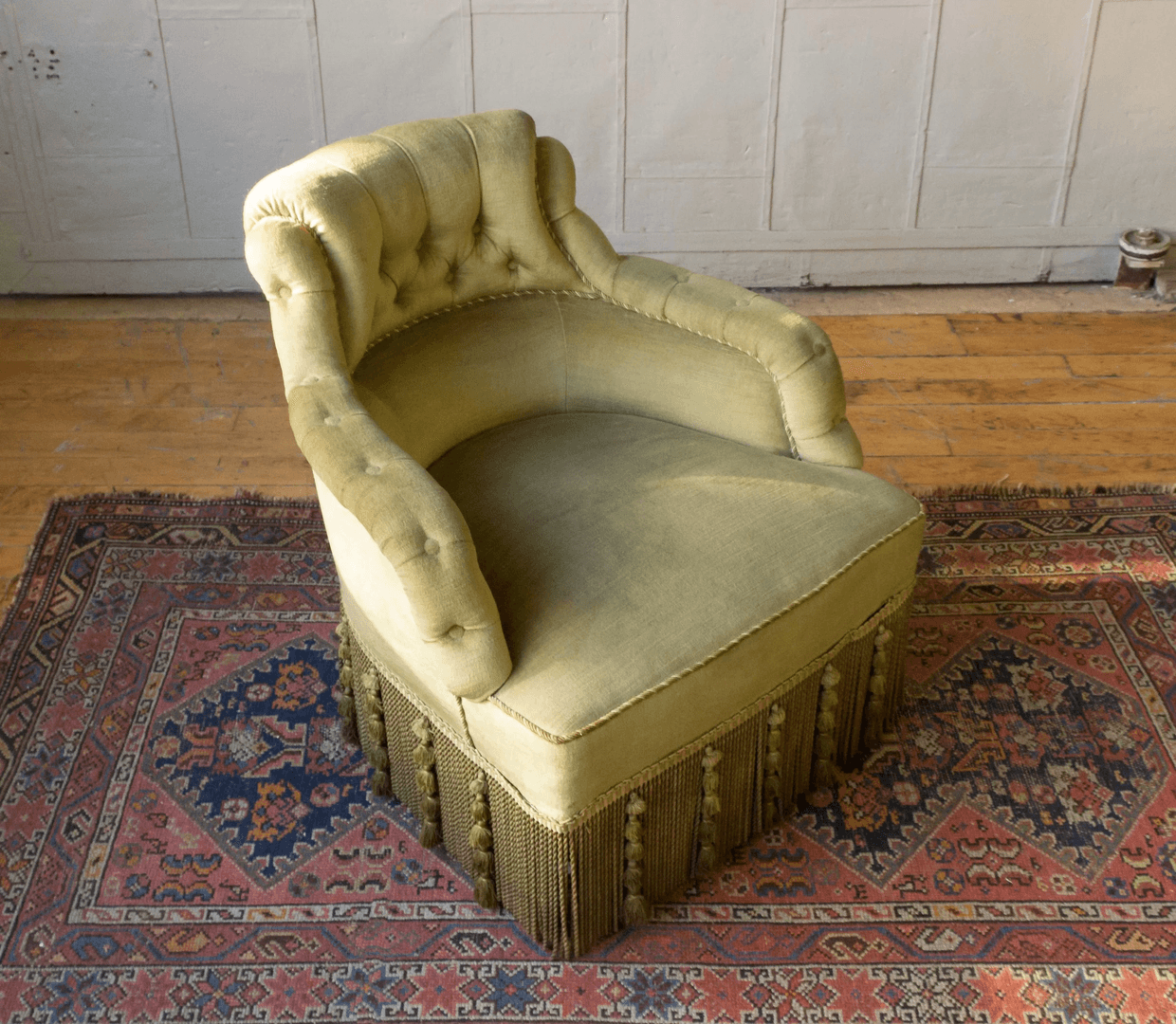 French Napoleon III Green Velvet Reading Chair (SNA1117-01), from 145 Antiques