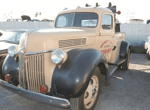 1940 Ford Tow Truck, 73, from Picture Car Warehouse
