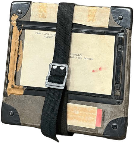 OFF Small Vintage Aged Film and Art Shipping Case, SP117, from Primate Props